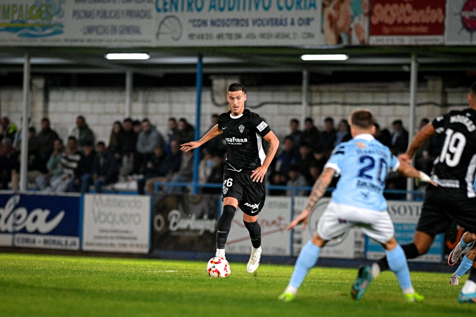 El Elche pasa de ronda con solvencia y espera al Eibar
