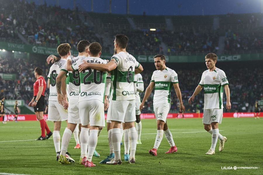 El Elche aprovecha su acierto y logra los tres puntos ante el Castellón