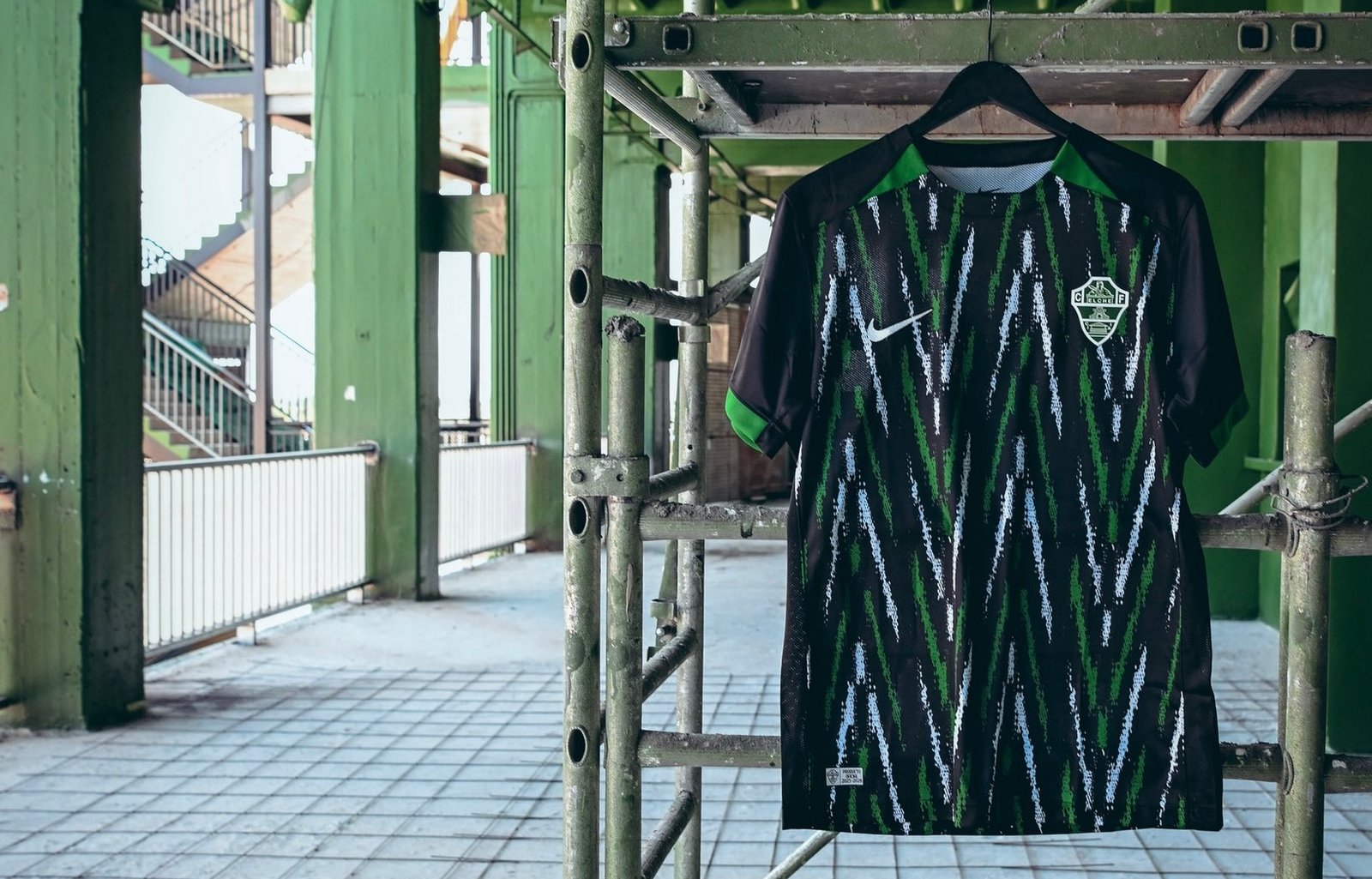 El Elche presenta su segunda equipación para la temporada 2025/26