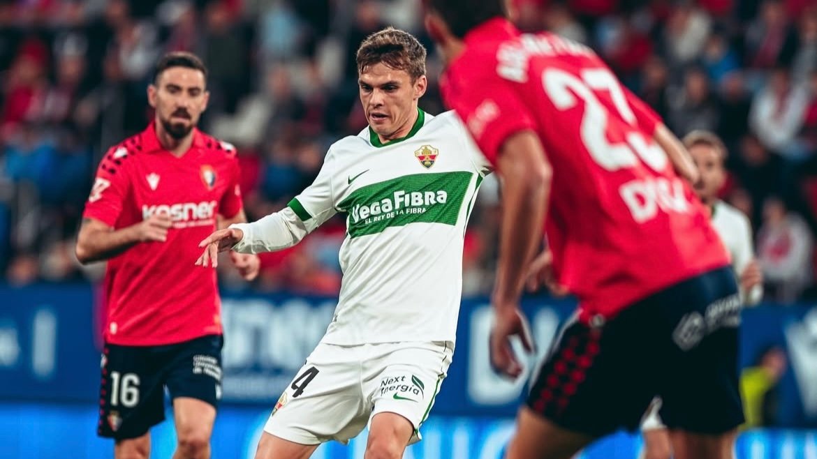 El Elche araña un empate “in extremis” ante Osasuna en El Sadar