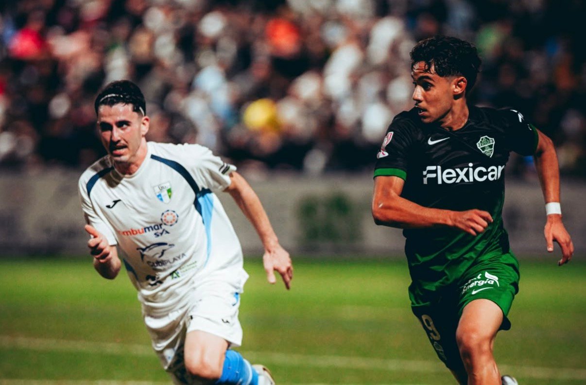 El Elche se recupera y avanza